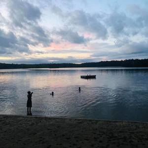 Meet your Posher, Robin